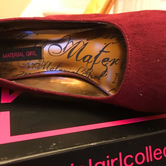 Shoes - Picture 3 of 5